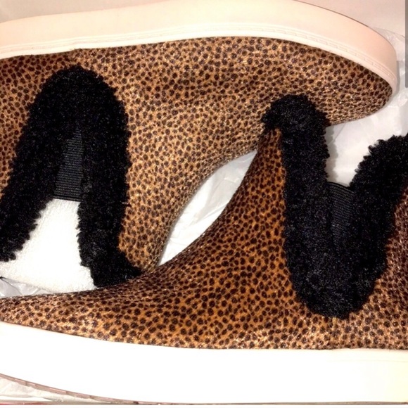 BOGO🔥New Directions Booties 7.5 - Picture 1 of 5